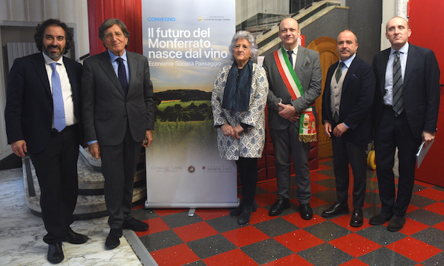 Convegno moferrato unione consorzi_evidenza_Da sx Francesco Billari, Paolo Ricagno, Magda Antonioli, Danilo Rapetti, Vitaliano Maccario e Stefano Ricagno