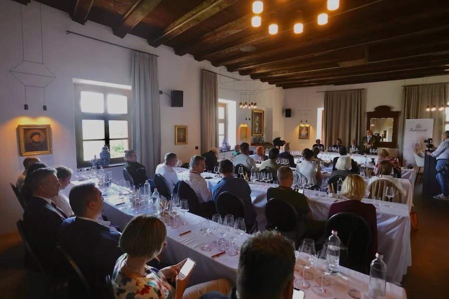 vinaltum_testo_Sala Hendl delle masterclass