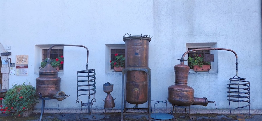 pisoni_distilleria_copertina_testo